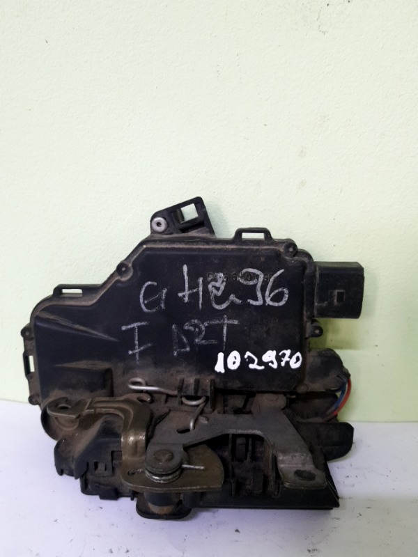 Broască ușă - Parte montare: Dreapta față - Volkswagen Golf 4 generation [1997 - 2006]