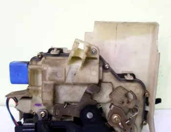 Broască ușă - Parte montare: Dreapta față - Volkswagen Polo 4 generation [2001 - 2005]
