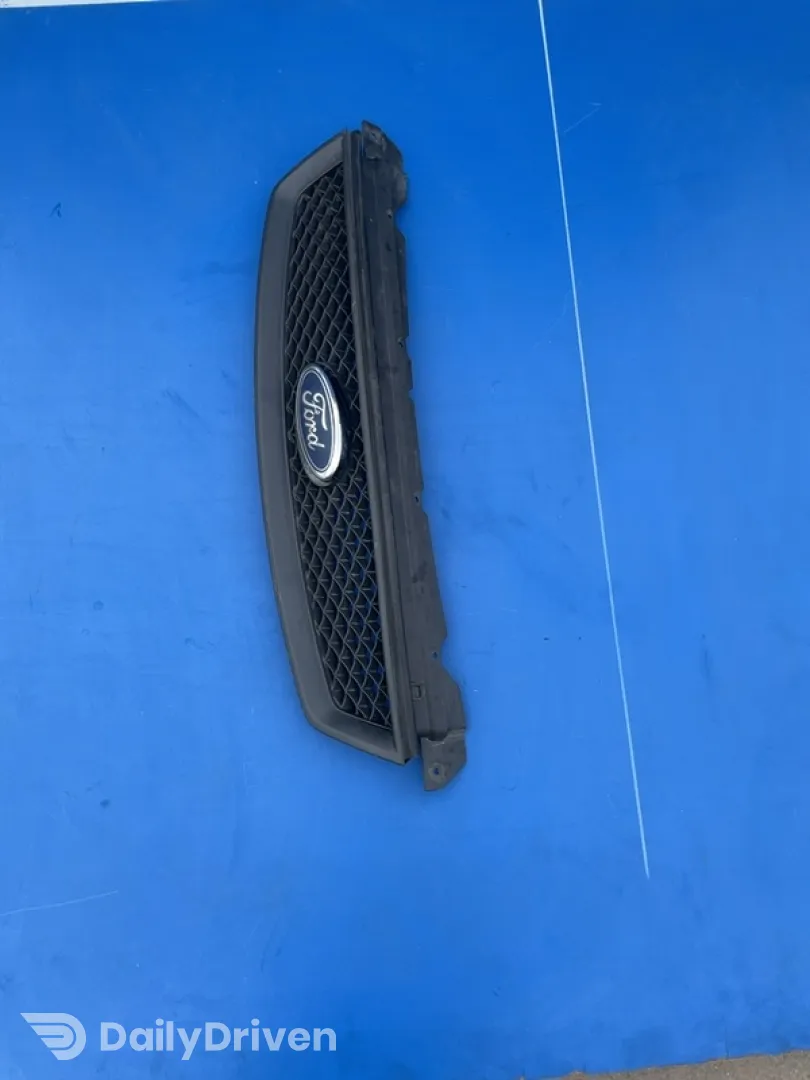 Grilă radiator - Ford Focus 2 generation [2004 - 2008] wagon 5-doors 1.6 TDCi MT (90 hp)