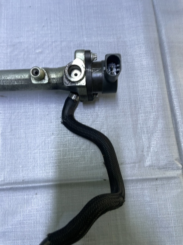 Regulator presiune - Mercedes-Benz M-Class W163 [restyling] [2001 - 2005] SUV 5-doors 2.7 AT 4WD (163 hp)