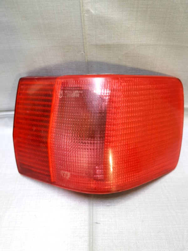 Lampă spate - Parte montare: Dreapta spate, Varianta: Limuzină - Audi 80 8C/B4 [1991 - 1996] wagon
