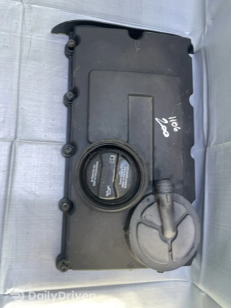 Capac culbutori - Volkswagen Golf 5 generation [2003 - 2009] Hatchback 5-doors 2.0 TDI 4Motion MT (140 hp)