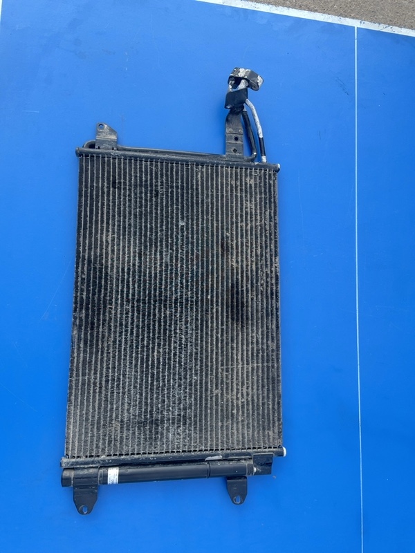 Radiator climă - Volkswagen Golf 5 generation [2003 - 2009] Hatchback 5-doors 2.0 TDI 4Motion MT (140 hp)