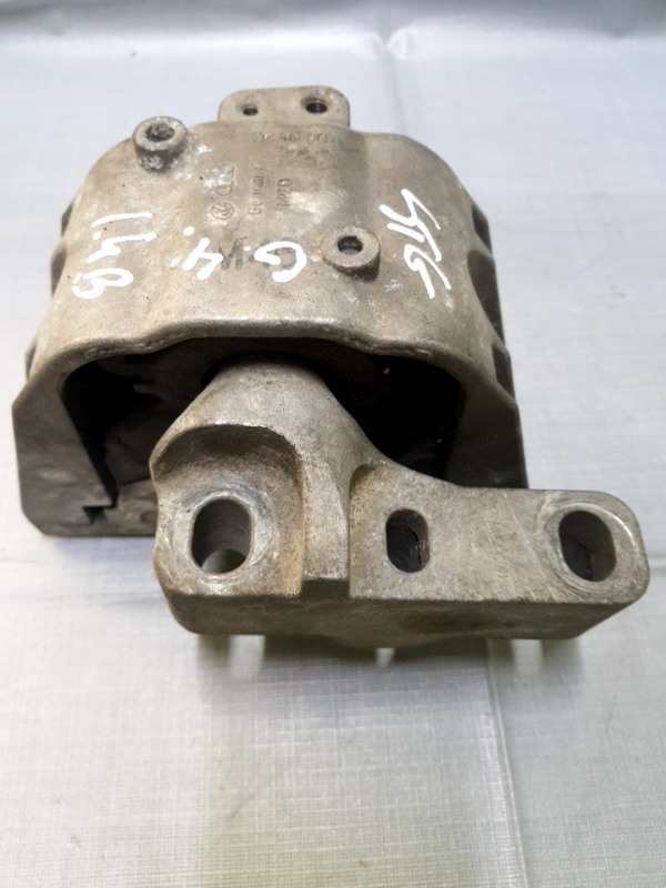 Suport motor - Parte montare: Stânga - Volkswagen Golf 4 generation [1997 - 2006] Hatchback 3-doors 1.4 MT (75 hp)