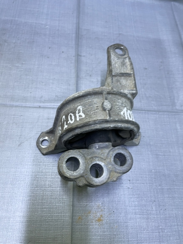 Suport motor - Parte montare: Dreapta față - Opel Astra G [1998 - 2009]