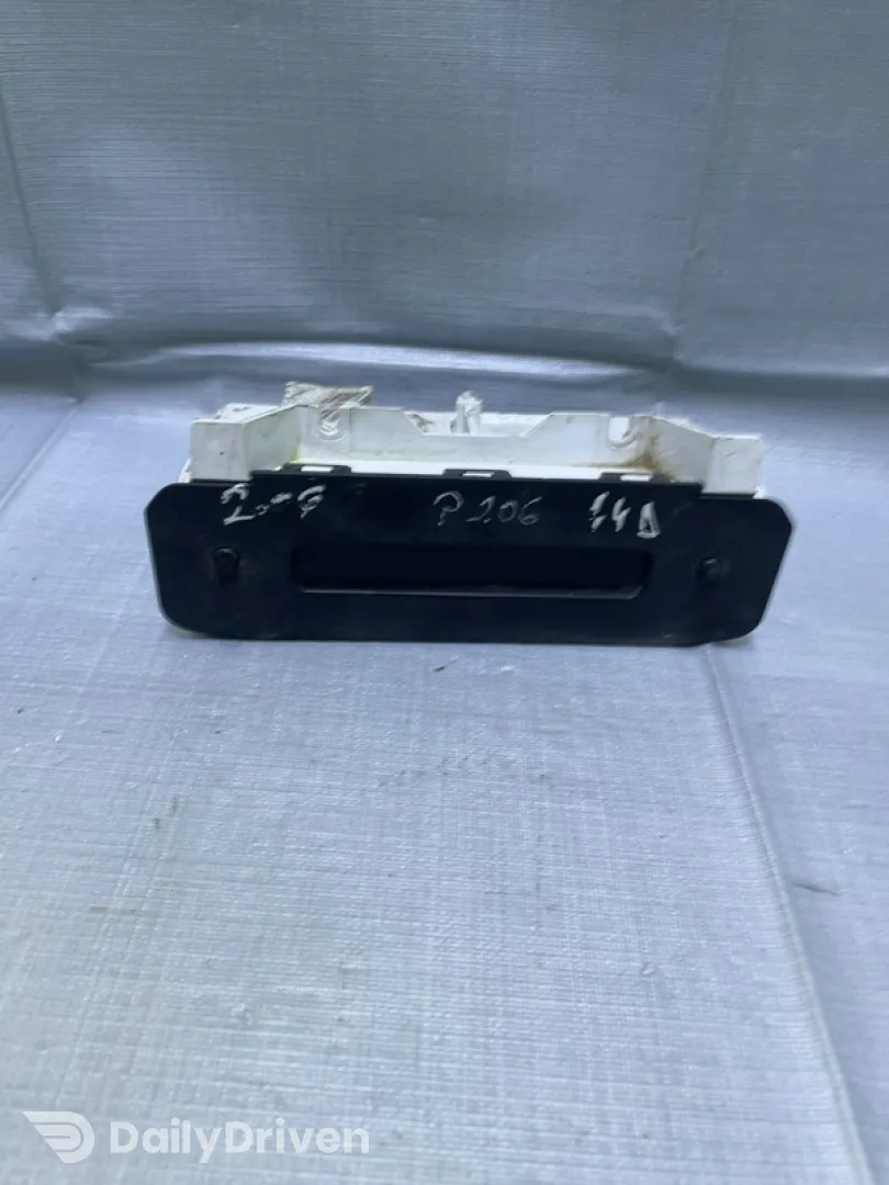 Display bord - Peugeot 206 1 generation [1998 - 2003] Hatchback 3-doors 1.4 HDi MT (70 hp)