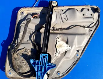 Macara geam  - Electric, Parte montare: Stânga spate - Volkswagen Golf 4 generation [1997 - 2006] Hatchback 5-doors