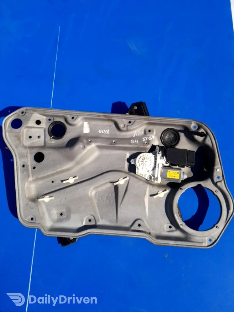 Macara geam  - Electric, Parte montare: Stânga față - Volkswagen Golf 4 generation [1997 - 2006]