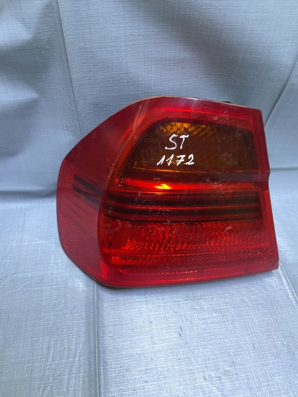 Lampă spate - Parte montare: Stânga spate, Varianta: Sedan - BMW 3 Series E90-E93 [2004 - 2010] Sedan 320i MT (150 hp)