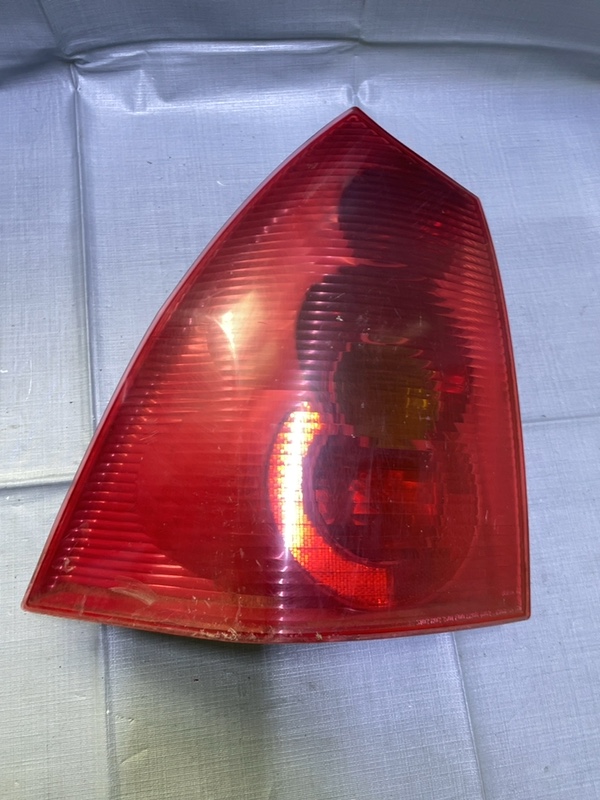 Lampă spate - Parte montare: Stânga spate - Peugeot 307 1 generation [2001 - 2005] wagon 2.0 HDi MT (107 hp)
