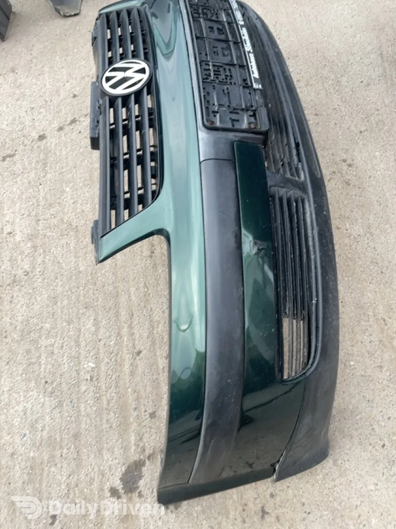 Bară protecție  - Culoare: Verde , Parte montare: Față - Volkswagen Passat B5 [1996 - 2000]