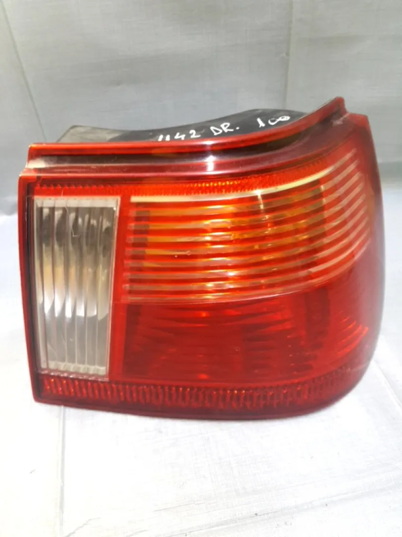 Lampă spate - Parte montare: Dreapta spate - SEAT Ibiza 2 generation [restyling] [1996 - 2002] Hatchback 1.4 MT (75 hp)