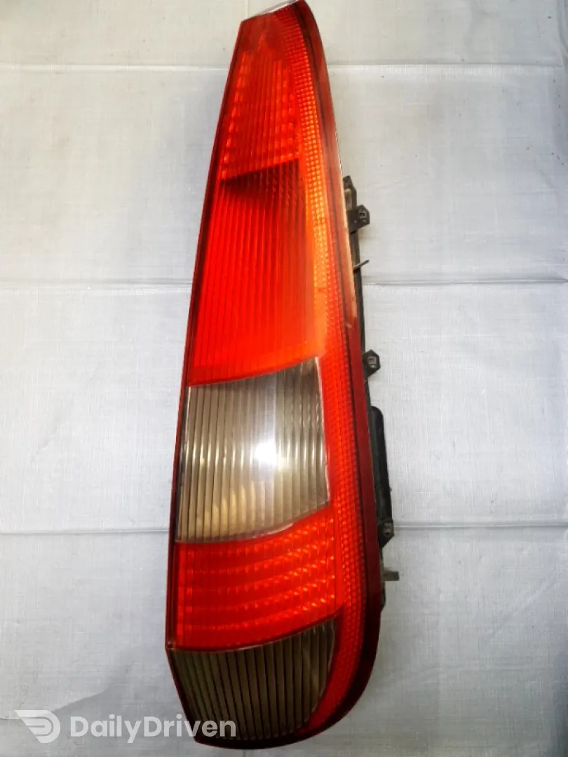 Lampă spate - Parte montare: Dreapta spate, Varianta: Hatchback - Ford Fiesta 5 generation [2001 - 2007] Hatchback 5-doors 1.4 TDCi MT (68 hp)
