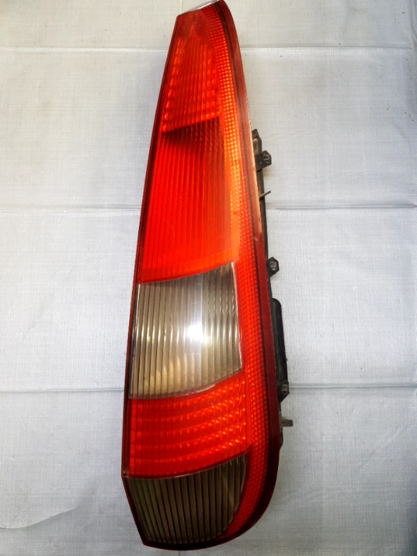 Lampă spate - Parte montare: Dreapta spate, Varianta: Hatchback - Ford Fiesta 5 generation [2001 - 2007] Hatchback 5-doors 1.4 TDCi MT (68 hp)