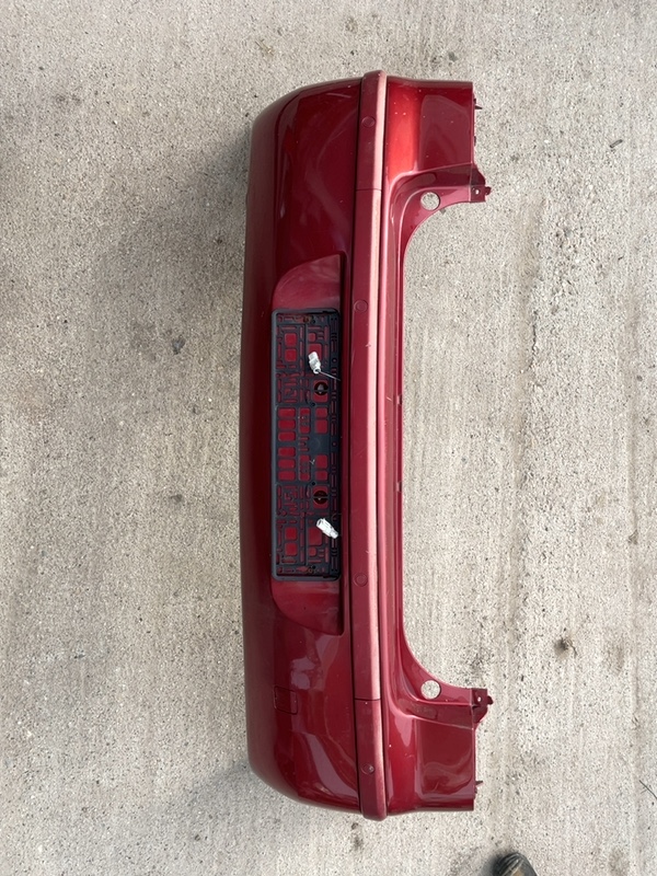 Bară protecție  - Culoare: Roșu, Parte montare: Spate - Renault Laguna 2 generation [restyling] [2005 - 2007] Liftback 2.0 MT (135 hp)