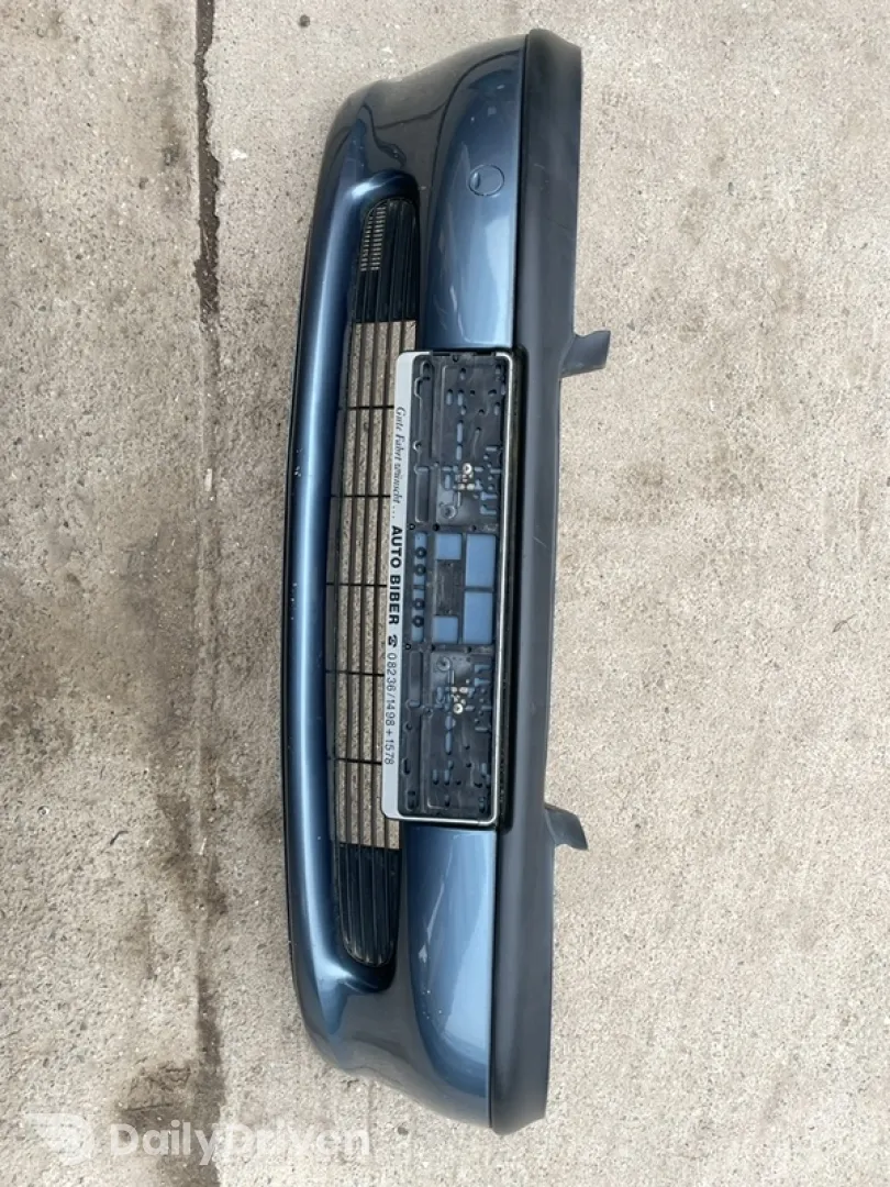 Bară protecție  - Culoare: Albastru, Parte montare: Față - Opel Vectra B [1995 - 1999] Sedan 4-doors 1.6 MT (101 hp)