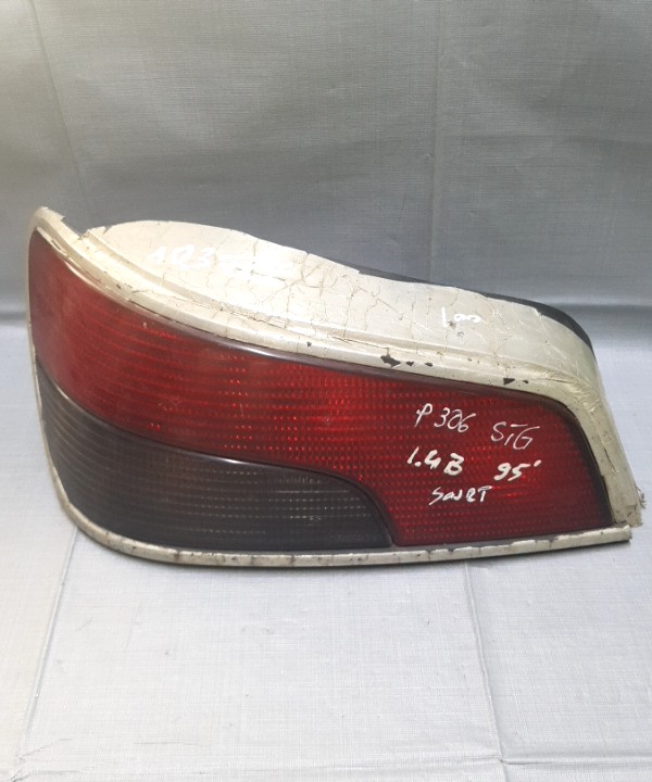 Lampă spate - Parte montare: Stânga spate, Varianta: Hatchback - Peugeot 306 1 generation [1993 - 1997] Hatchback 5-doors