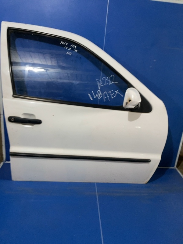 Ușă față - Culoare: Alb, Parte montare: Dreapta față - Volkswagen Polo 3 generation [1994 - 2001]