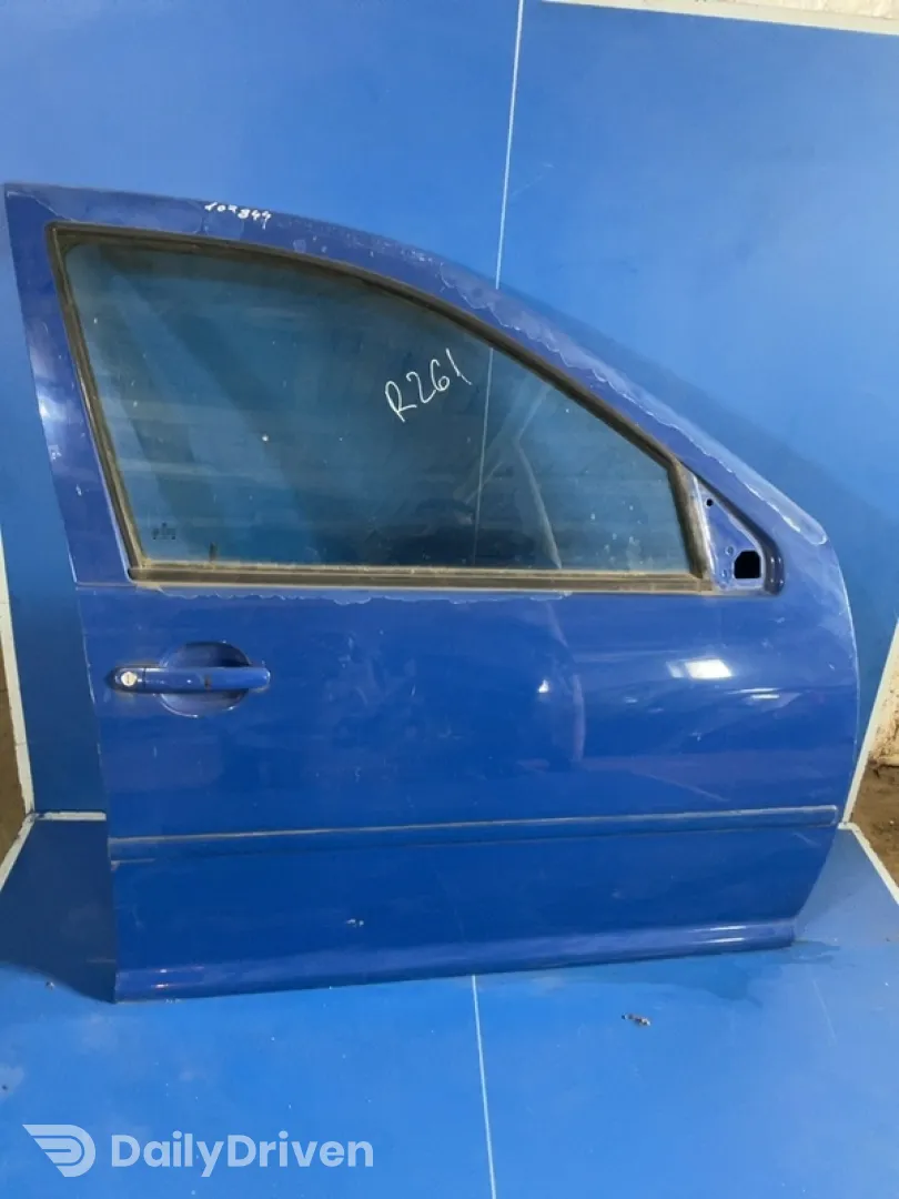 Ușă față