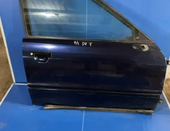 Ușă față