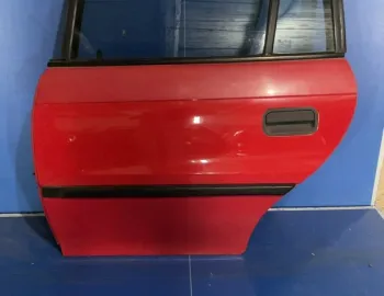 Ușă spate