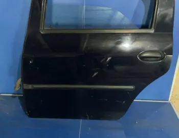 Ușă spate