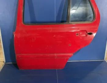 Ușă spate