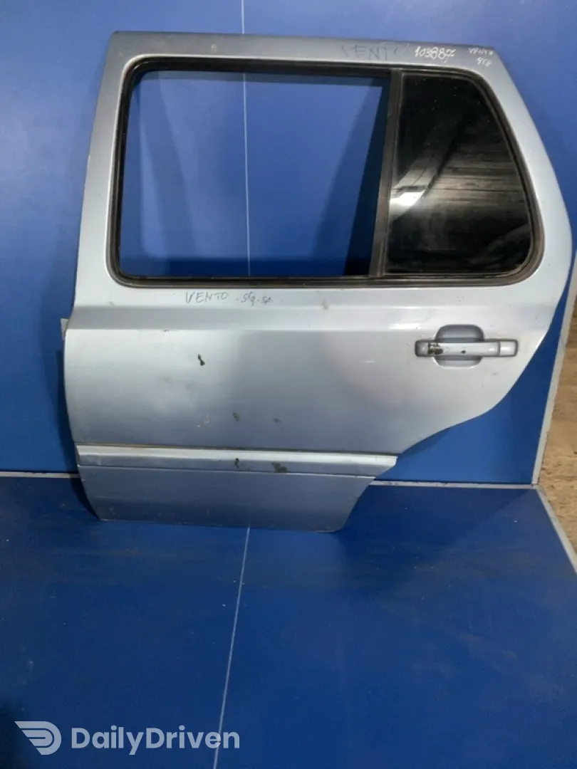 Ușă spate