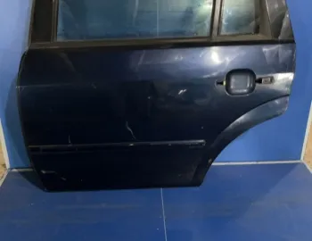 Ușă spate