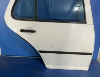 Ușă spate
