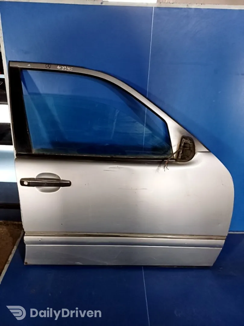 Ușă față - Culoare: Gri, Parte montare: Dreapta față, Varianta: Sedan - Mercedes-Benz E-Class W210 [1995 - 1999] Sedan