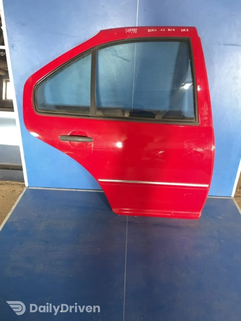 Ușă spate - Culoare: Roșu, Parte montare: Dreapta spate - Volkswagen Bora 1 generation [1998 - 2005] Sedan