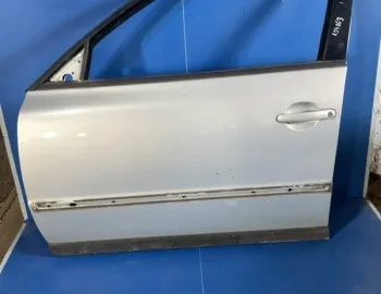 Ușă față - Culoare: Gri, Parte montare: Stânga față - Volkswagen Passat B5 [1996 - 2000]