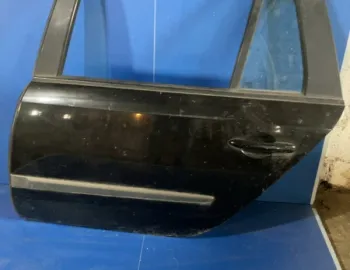 Ușă spate