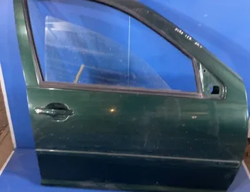 Ușă față - Culoare: Verde , Parte montare: Dreapta față - Volkswagen Bora 1 generation [1998 - 2005]