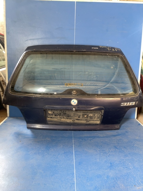 Haion - Culoare: Albastru - BMW 3 Series E36 [1990 - 2000] Touring wagon