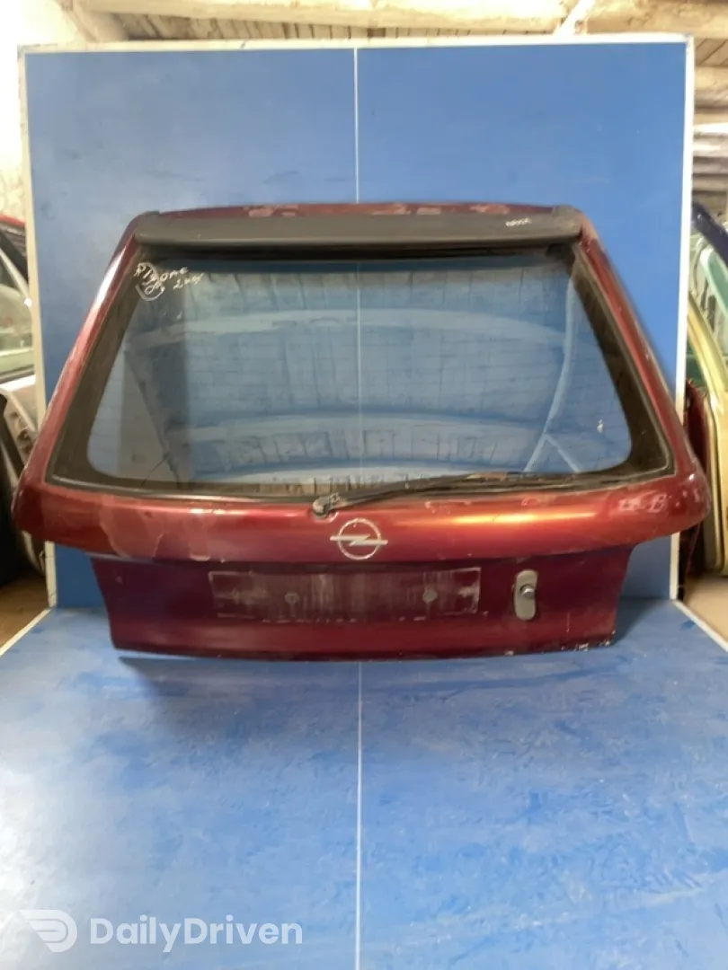 Haion - Culoare: Roșu, Varianta: Hatchback - Opel Astra F [1991 - 1994] Hatchback