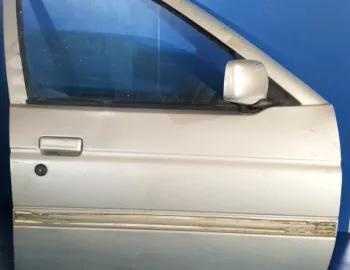 Ușă față