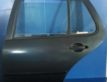 Ușă spate