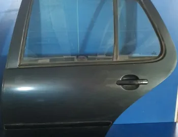 Ușă spate