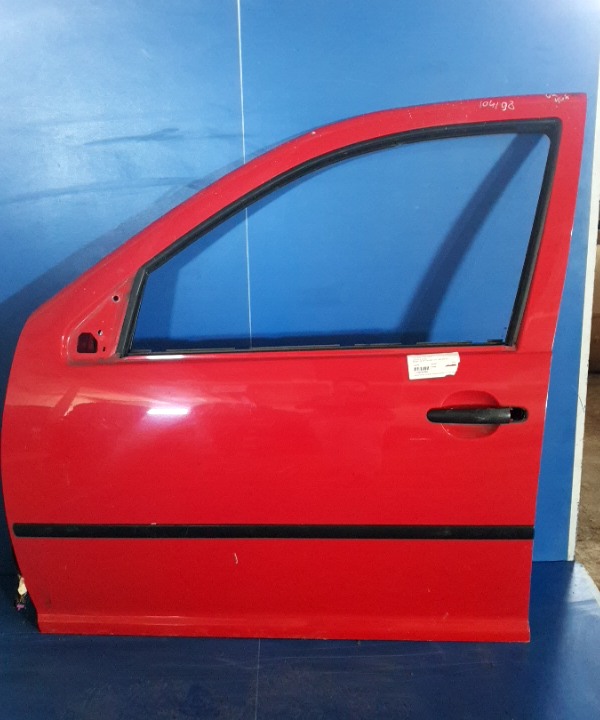 Ușă față - Culoare: Roșu, Parte montare: Stânga față - Volkswagen Golf 4 generation [1997 - 2006]