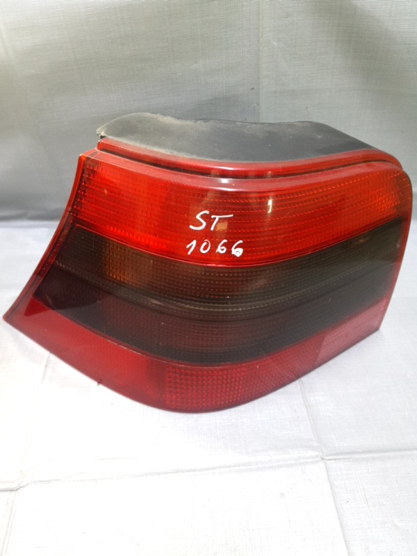 Lampă spate - Parte montare: Stânga, Varianta: Hatchback - Volkswagen Golf 4 generation [1997 - 2006] Hatchback 5-doors 1.6 MT (105 hp)