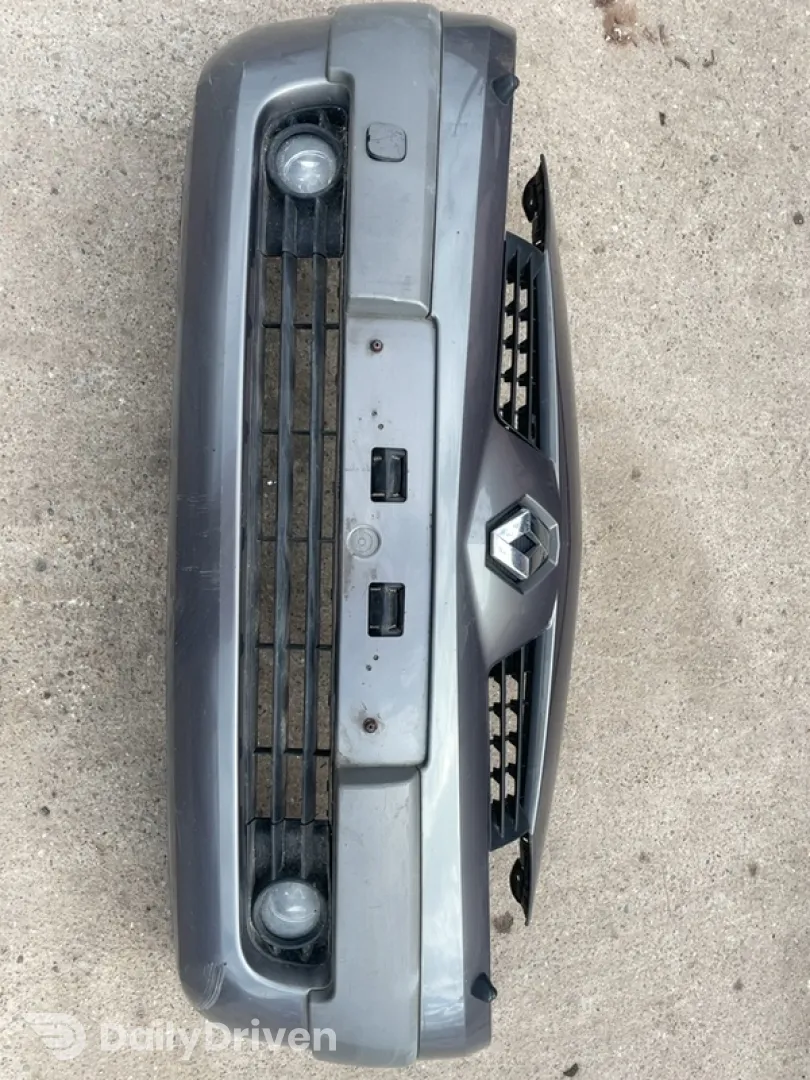 Bară protecție  - Culoare: Gri închis, Parte montare: Față, Alte specificații: Cu proiector - Renault Megane 2 generation [2002 - 2006] Cabriolet 1.9 dCi MT (120 hp)