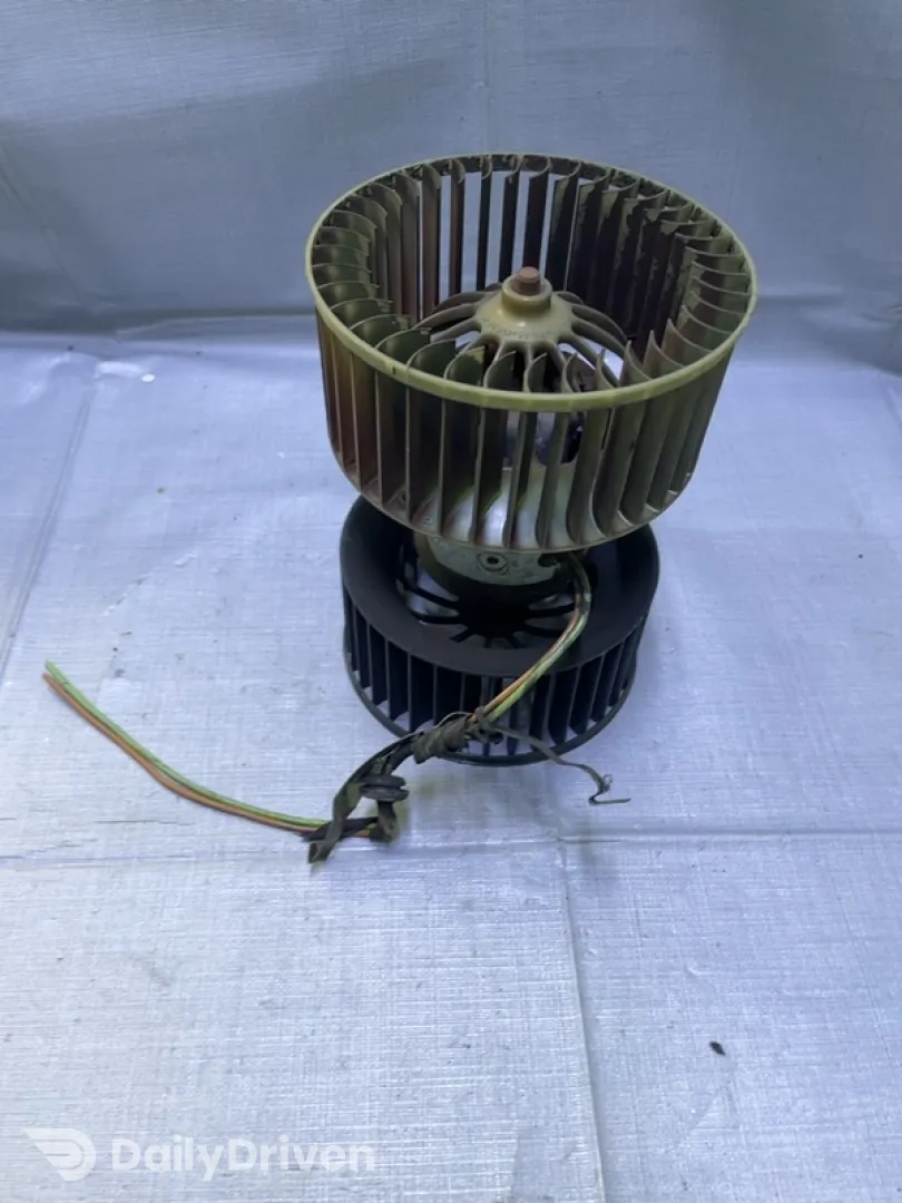 Ventilator habitaclu - BMW 3 Series E36 [1990 - 2000] Sedan 316i MT (102 hp)