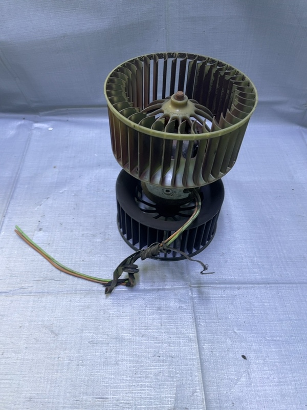 Ventilator habitaclu - BMW 3 Series E36 [1990 - 2000] Sedan 316i MT (102 hp)
