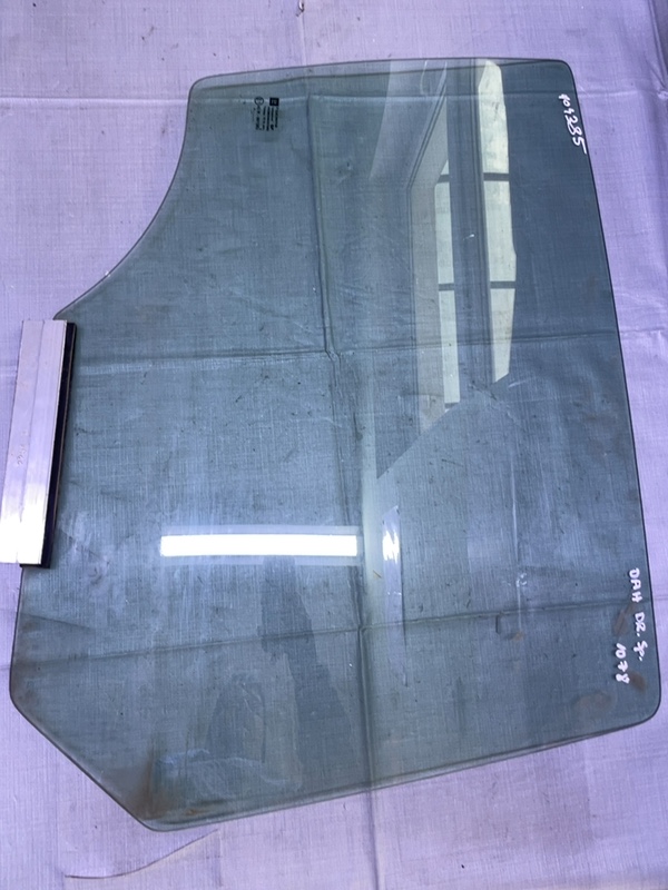 Geam lateral  - Parte montare: Dreapta spate, Varianta: Hatchback - Opel Astra H [2004 - 2007] Hatchback 1.8 AT (125 hp)