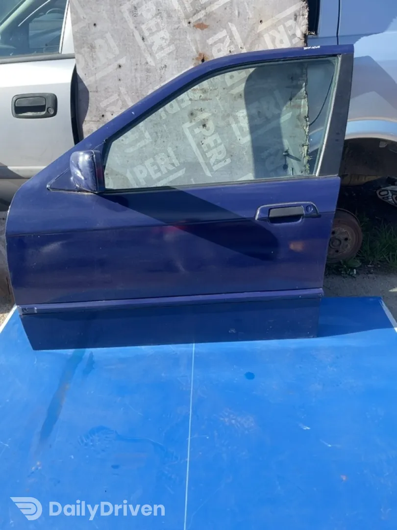 Ușă față - Culoare: Albastru, Parte montare: Stânga față, Varianta: Sedan - BMW 3 Series E36 [1990 - 2000] Sedan 316i MT (102 hp)