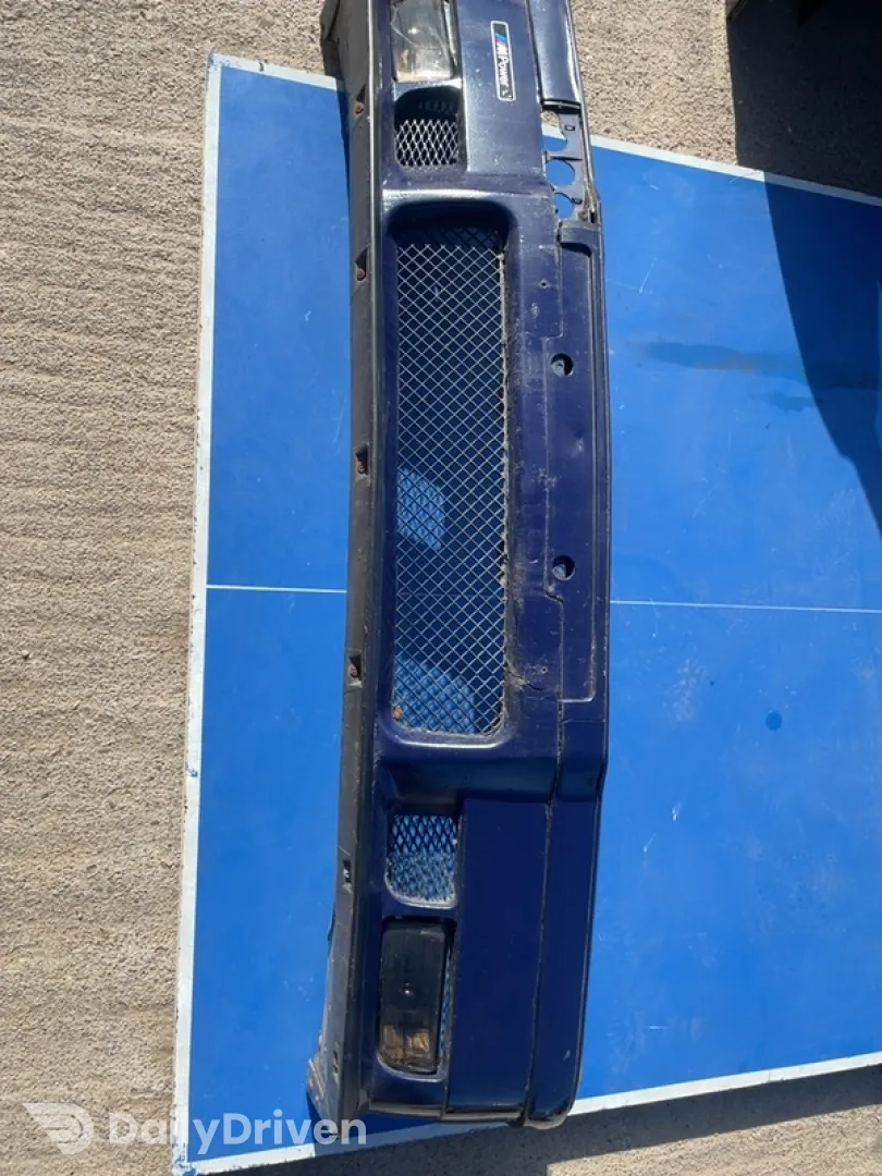 Bară protecție  - Culoare: Albastru, Parte montare: Față - BMW 3 Series E36 [1990 - 2000] Sedan 316i MT (102 hp)