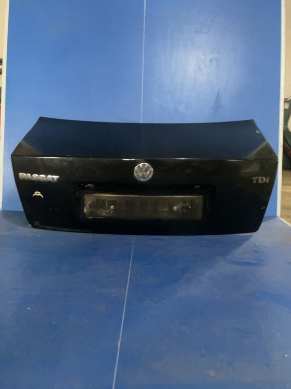 Capotă portbagaj - Culoare: Negru, Varianta: Sedan - Volkswagen Passat B5 [1996 - 2000] Sedan 4-doors