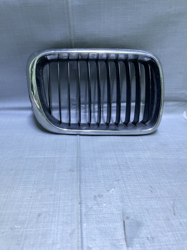 Grilă radiator - BMW 3 Series E36 [1990 - 2000] Sedan 316i MT (102 hp)